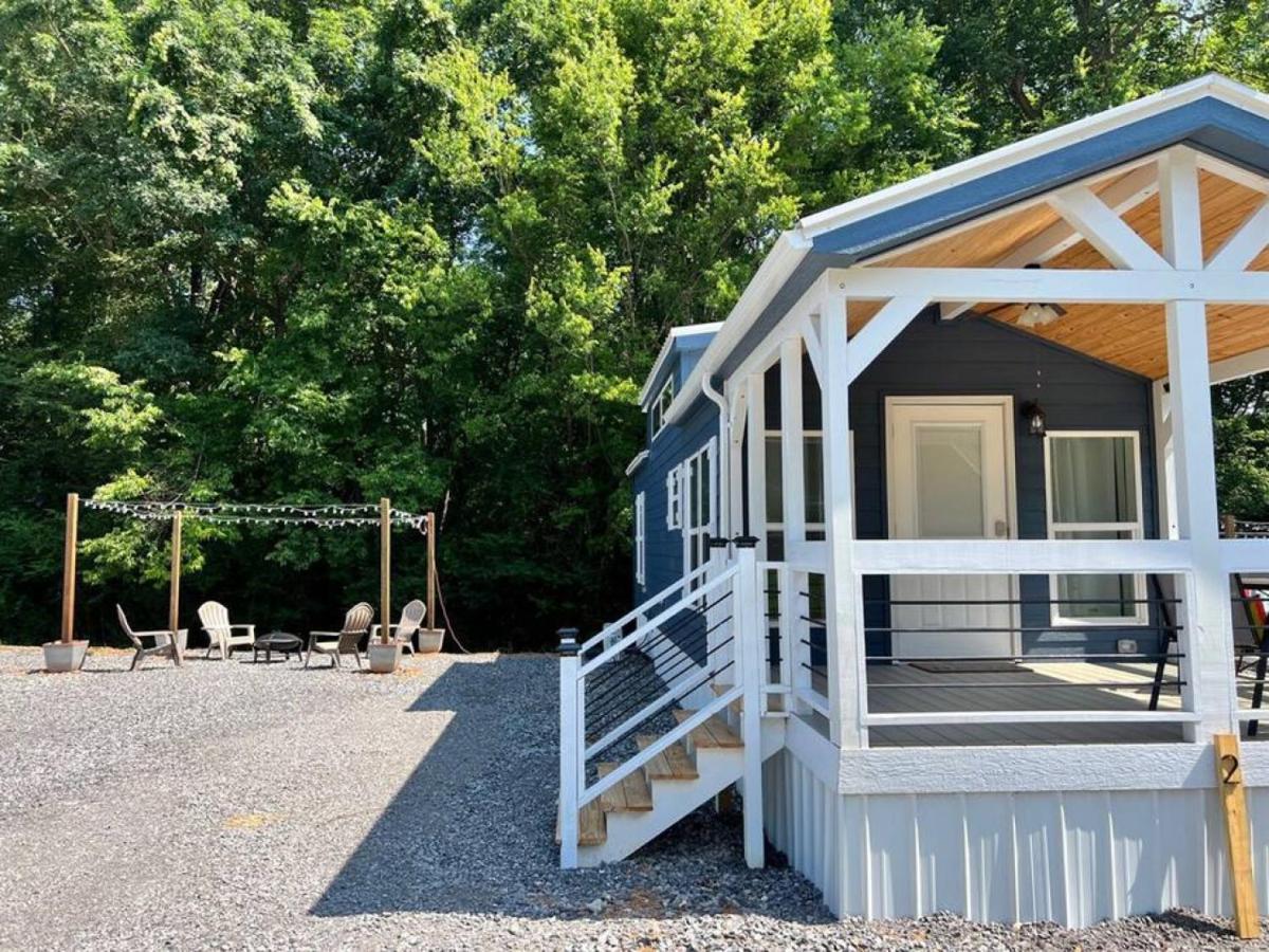 2 Villa D'Azur Luxury Tiny House Mins To Lake Guntersville, Downtown, Firepit المظهر الخارجي الصورة