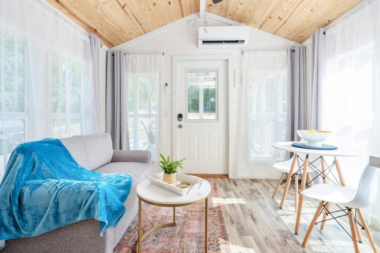 2 Villa D'Azur Luxury Tiny House Mins To Lake Guntersville, Downtown, Firepit المظهر الخارجي الصورة